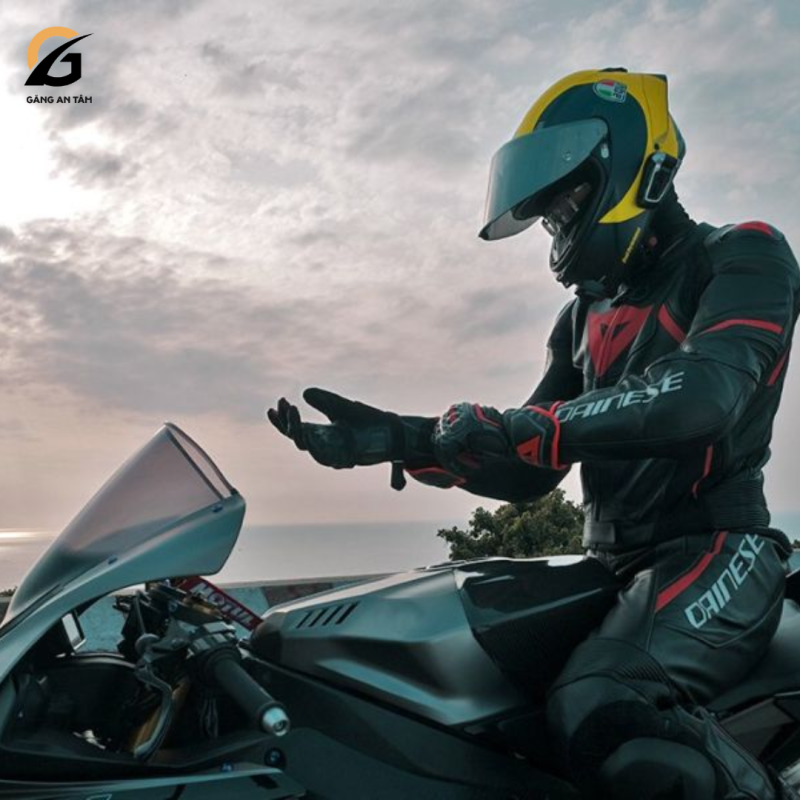 Găng tay moto chống nước đi mưa an toàn